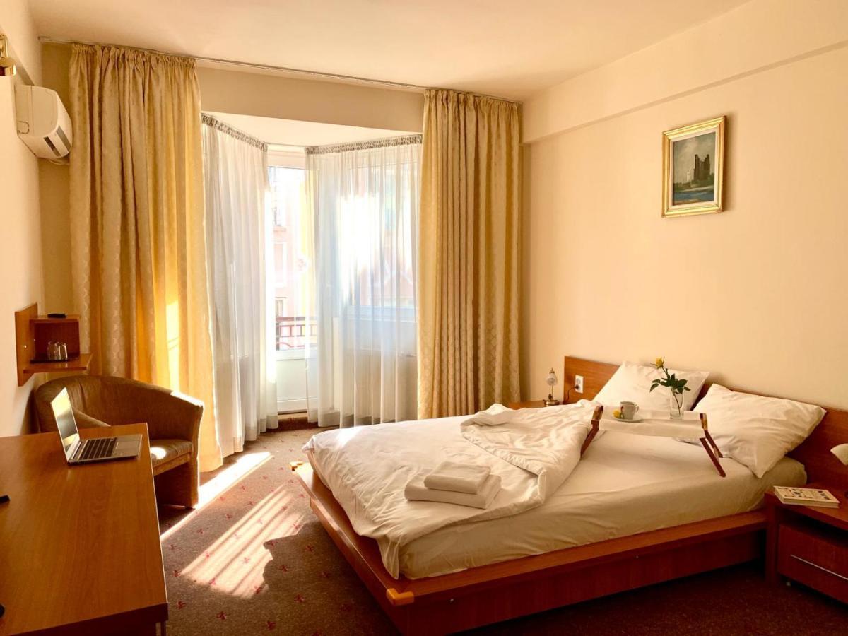 Hotel Victoria Cluj-Napoca Exterior photo